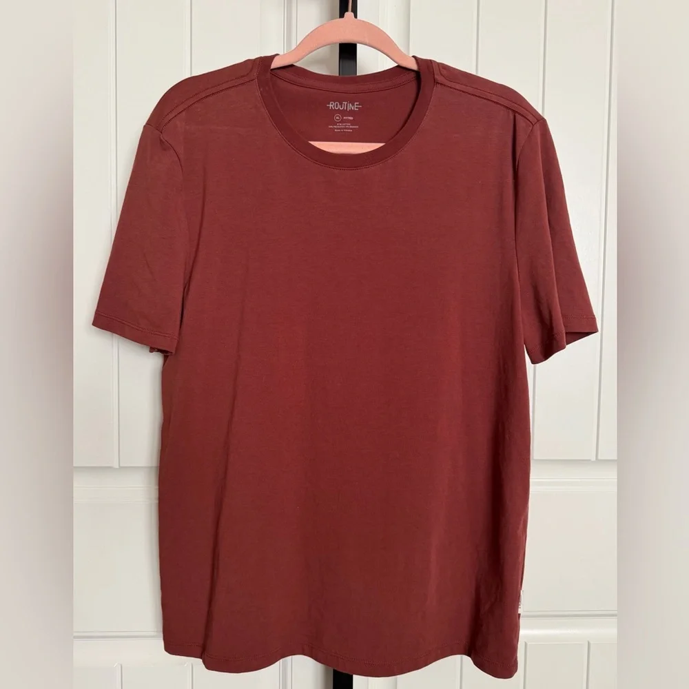 Kuhl Routine Men’s Red Fitted T-Shirt - Picture 1 of 3
